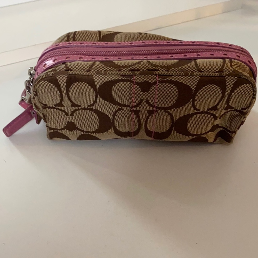 Small Coach make up bag